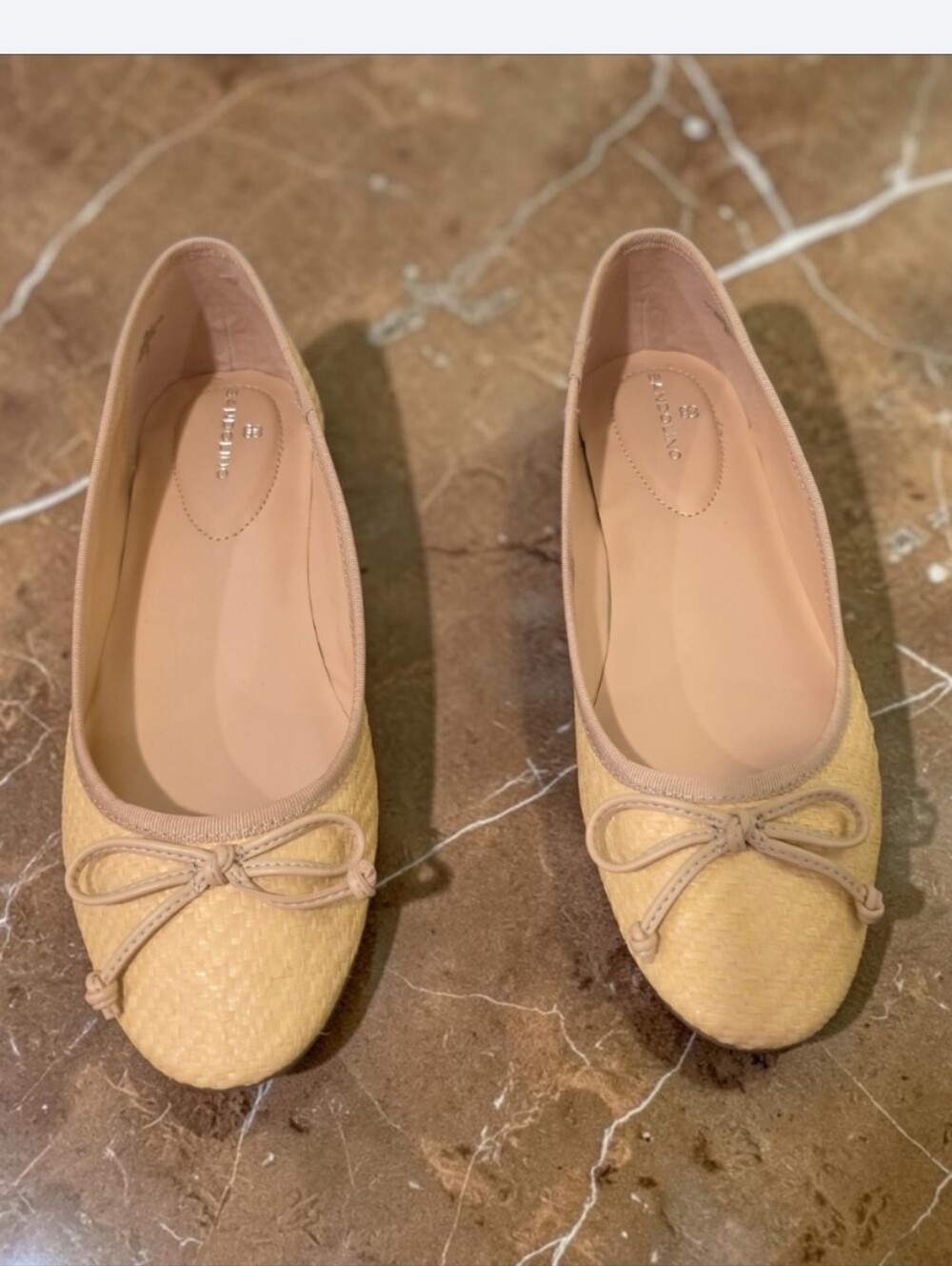 NIB Bandolino Woven Ballet Flats in Pale Yellow with Bow